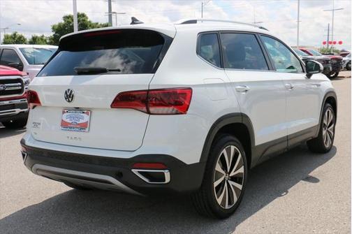 2024 Volkswagen Taos 1.5T SE