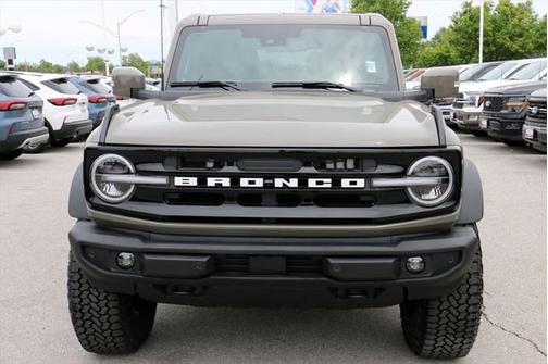 2025 Ford Bronco Outer Banks