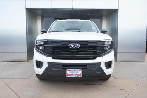Star White Metallic Tri-Coat 2027 Ford Expedition Max Active 4x4