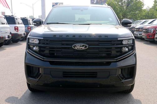 Dark Matter Gray Metallic 2026 Ford Expedition Max Platinum