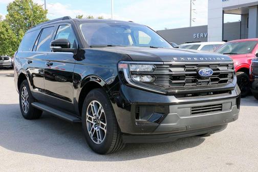 Agate Black Metallic 2026 Ford Expedition Active