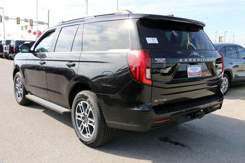 Agate Black Metallic 2026 Ford Expedition Active