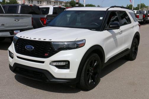 Star White Metallic Tri-Coat 2023 Ford Explorer ST
