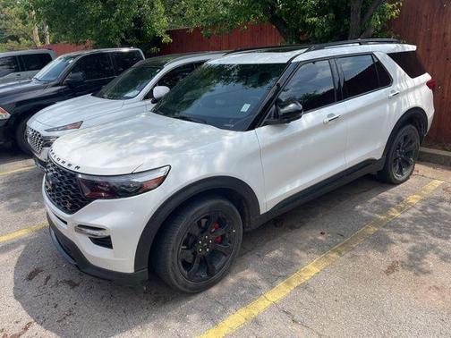 Star White Metallic Tri-Coat 2023 Ford Explorer ST