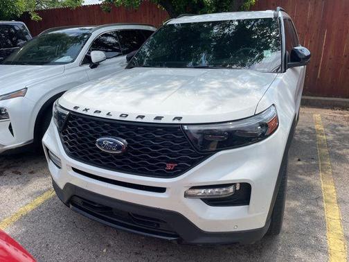 Star White Metallic Tri-Coat 2023 Ford Explorer ST