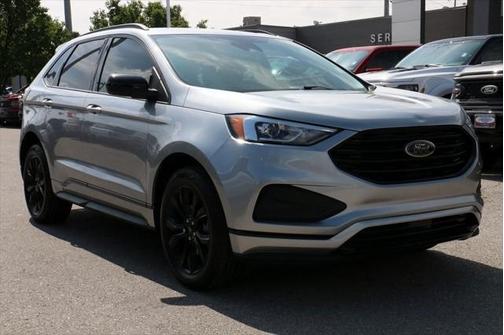 2022 Ford Edge SE
