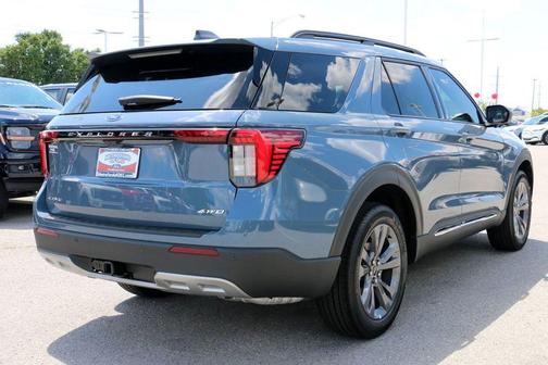 Vapor Blue Metallic 2026 Ford Explorer Active
