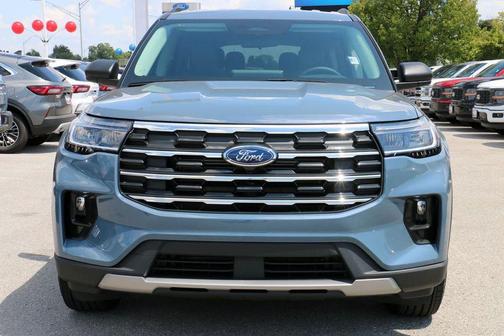 Vapor Blue Metallic 2026 Ford Explorer Active