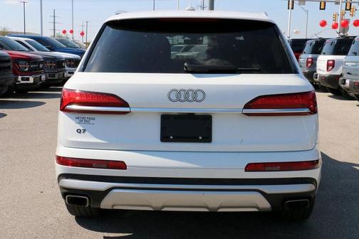 2025 Audi Q7 55 Premium Plus