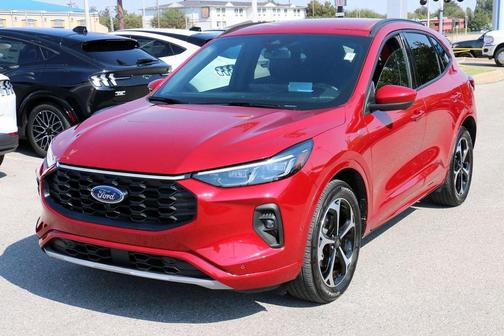 2024 Ford Escape ST-Line Elite
