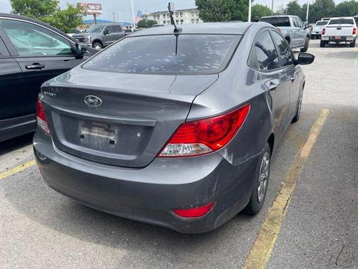 Triathlon Gray Metallic 2014 Hyundai Accent GLS