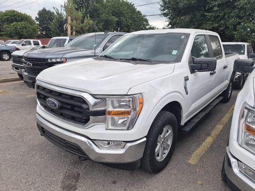 Oxford White 2022 Ford F-150 XLT