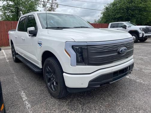 2023 Ford F-150 Lightning LARIAT