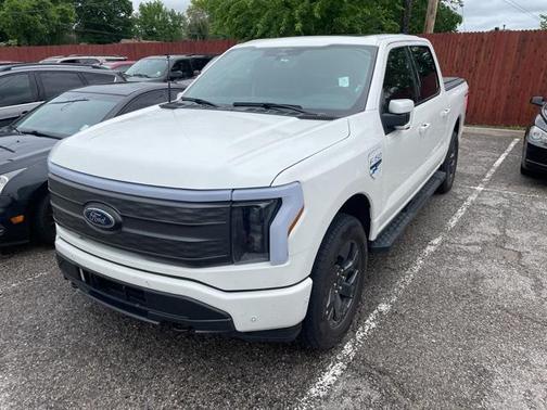 2023 Ford F-150 Lightning LARIAT