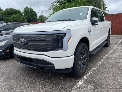 2023 Ford F-150 Lightning LARIAT