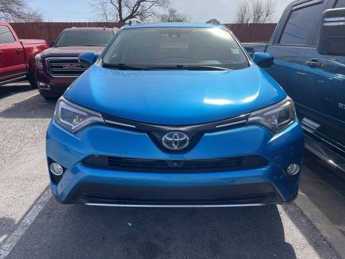 2018 Toyota RAV4 Hybrid SE