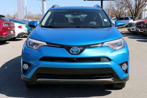 2018 Toyota RAV4 Hybrid SE