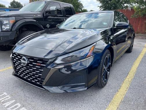 2023 Nissan Altima SR FWD