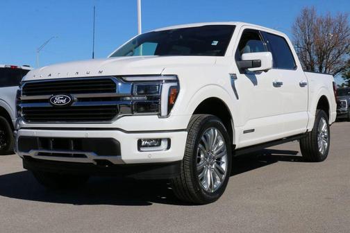 Star White Metallic Tri-Coat 2026 Ford F-150 Platinum