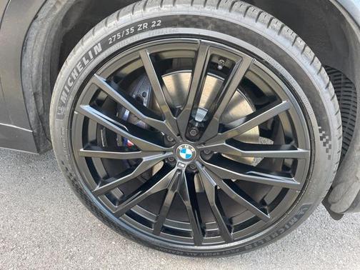 2021 BMW X6 M50i