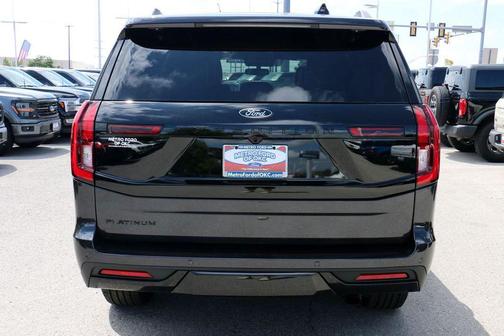 Dark Matter Gray Metallic 2026 Ford Expedition Platinum