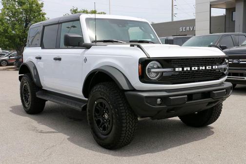 Oxford White 2026 Ford Bronco Outer Banks