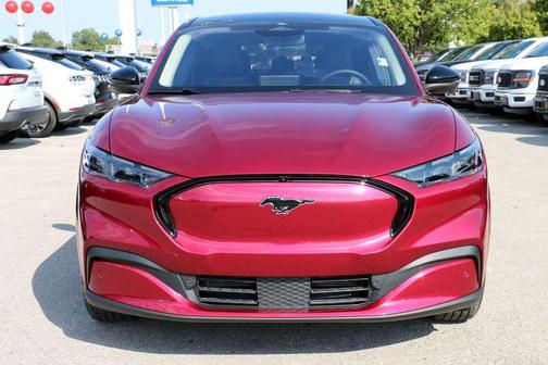 Molten Magenta Metallic Tinted Clearcoat 2025 Ford Mustang Mach-E Premium