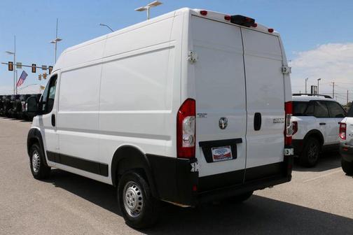 Bright White Clearcoat 2024 RAM ProMaster 2500 Tradesman