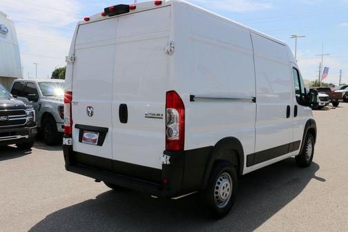 Bright White Clearcoat 2024 RAM ProMaster 2500 Tradesman