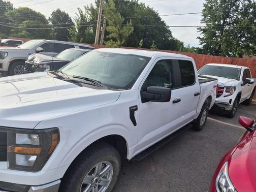 Oxford White 2023 Ford F-150 XL