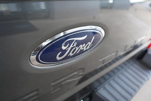 Carbonized Gray Metallic 2026 Ford F-250 Lariat