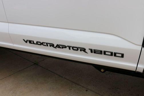 Star White Metallic Tri-Coat 2026 Ford F-250 Lariat