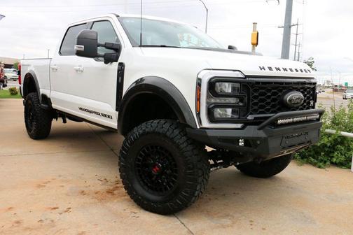 Star White Metallic Tri-Coat 2026 Ford F-250 Lariat