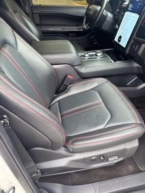 Star White Metallic Tri-Coat 2022 Ford Expedition Limited