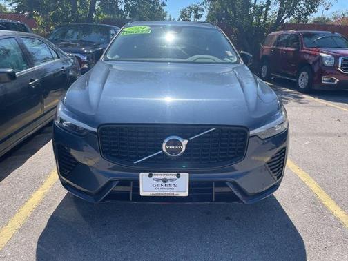2024 Volvo XC60 B5 Plus Dark Theme