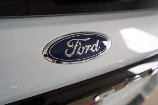 Space White Metallic 2026 Ford Explorer Active