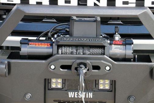 Avalanche Gray 2026 Ford Bronco Outer Banks
