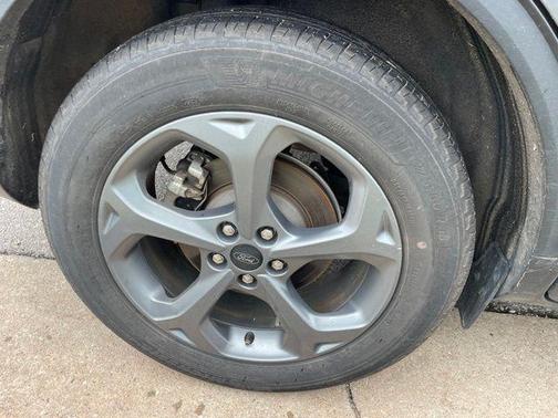 Gray Metallic 2025 Ford Escape ST-Line Select