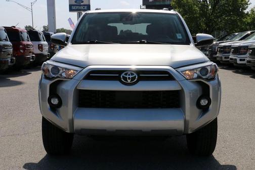 Classic Silver Metallic 2024 Toyota 4Runner SR5