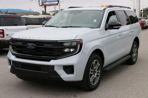 Space Silver Metallic 2026 Ford Expedition Active