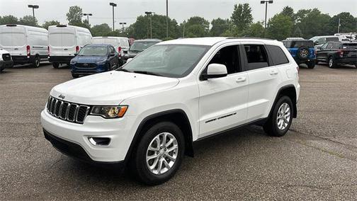 2022 Jeep Grand Cherokee Laredo
