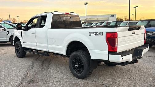 Oxford White 2022 Ford F-350 Lariat