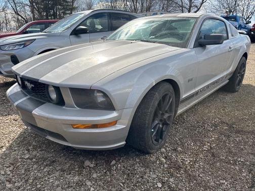 2005 Ford Mustang GT Premium