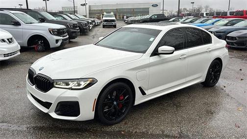 2022 BMW 530e Base