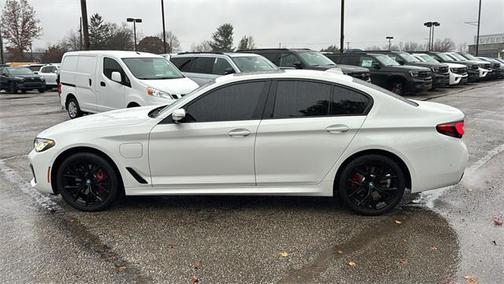 2022 BMW 530e Base