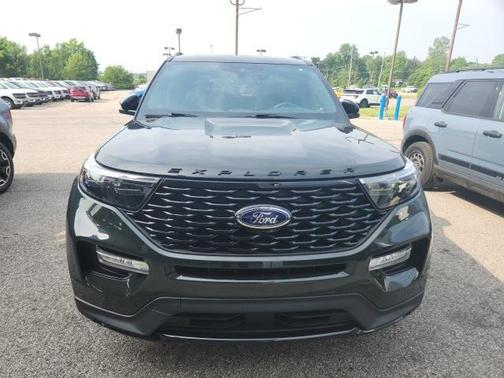2023 Ford Explorer ST-Line