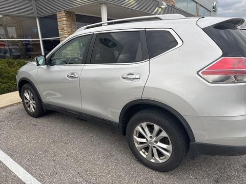 2015 Nissan Rogue SV