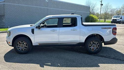 Space White Metallic 2026 Ford Maverick Tremor