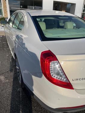 2013 Lincoln MKS Base