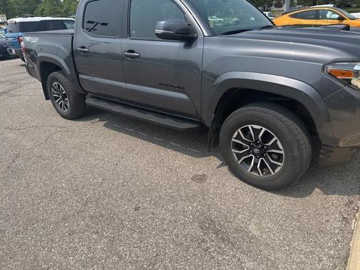 2021 Toyota Tacoma TRD Sport
